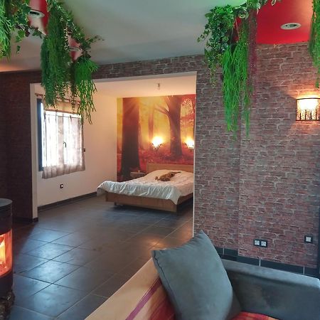 Gite Petit Carhaix Экстерьер фото